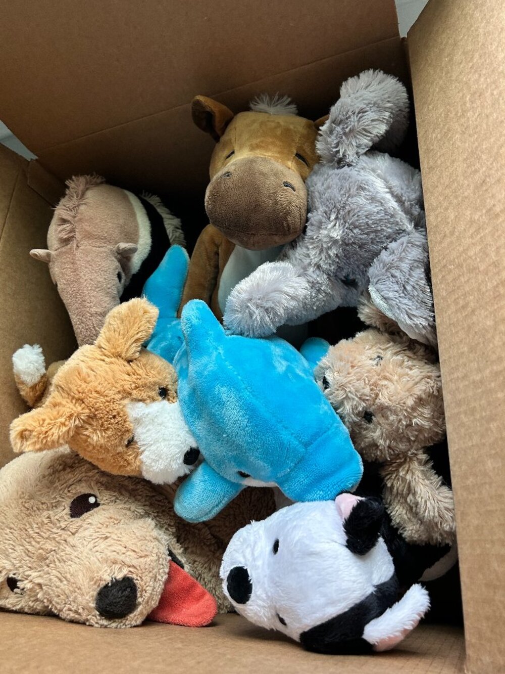 Bundle of 8 Plush Stuffed Animals – Excellent Condition
